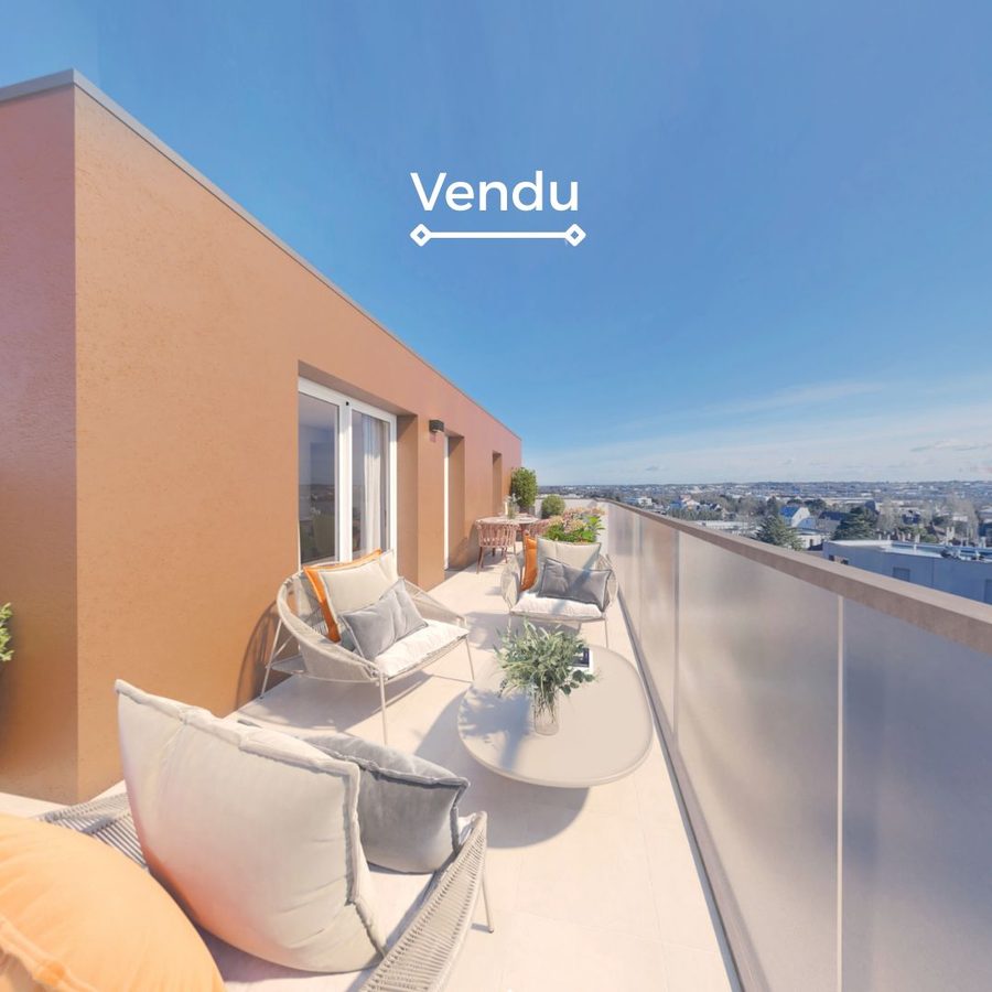 Grande terrasse au dernier étage d'une résidence neuve signée Promo Ouest Immobilier, quartier Jeanne-d'Arc à Rennes, avec vue dégagée sur la ville